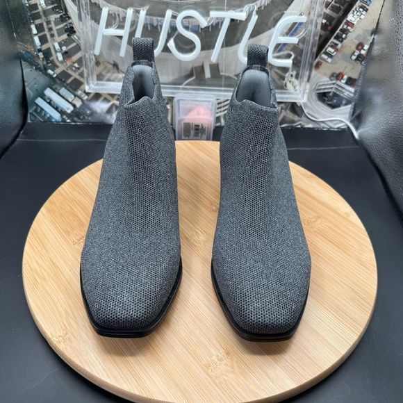 Vivaia Ryan Pro Square Toe Bootie Womens 6 36.5 EU Grey Water Repellant Ankle - Picture 2 of 13